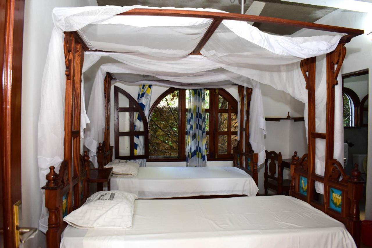 Joysvilla Family Holiday Home Малинди Экстерьер фото