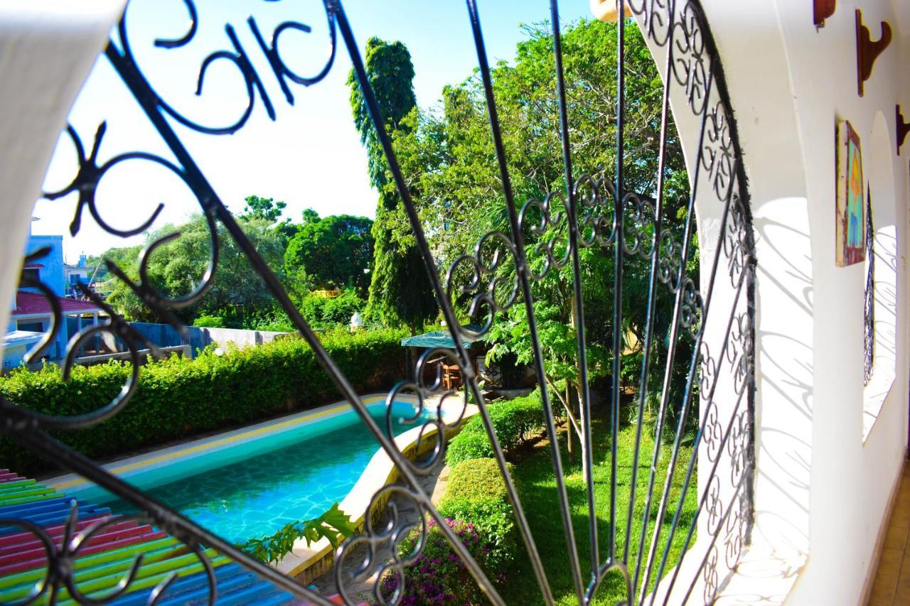 Joysvilla Family Holiday Home Малинди Экстерьер фото